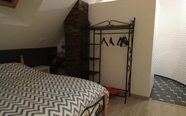 Au milieu d'un jardin fleuri