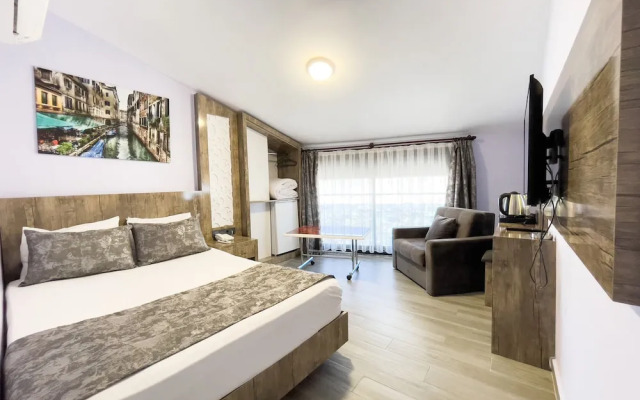 Castle's Light Boutique Hotel