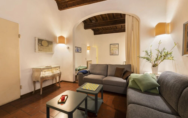 Pitti Studio by Mmega