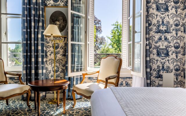 Aigle Noir Hotel Fontainebleau -  MGallery Collection