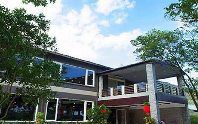 Ti Court Relaxing Spa Resort