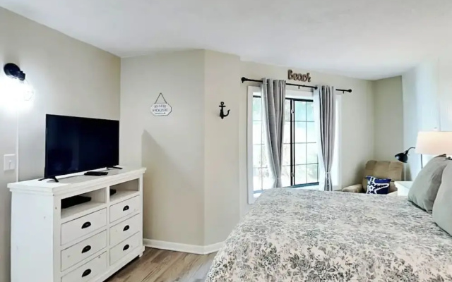 Ocean Walk 106 Manor by Hilton Head Retreats