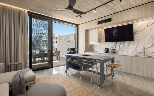 Oatland 26 Esplanade Coastal Retreat – Guest Rooms – Gold Coast
