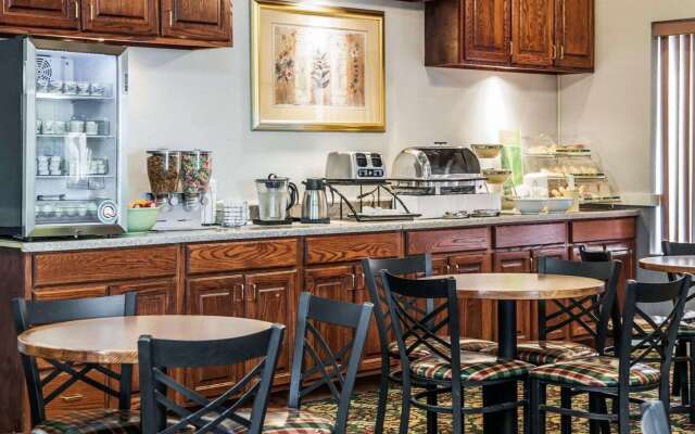 Quality Inn Rochester South