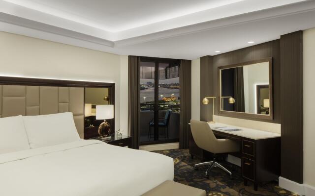 Radisson Blu Hotel, Dubai Deira Creek