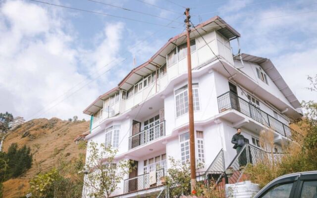 Goroomgo Hotel Himalayan Shutra Shimla