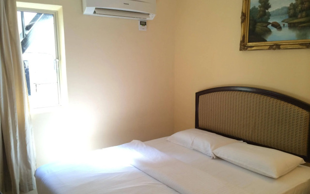 OYO 635 Seven Days Hotel