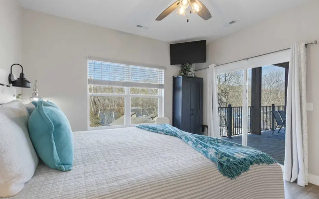 Pleasant View on Taneycomo