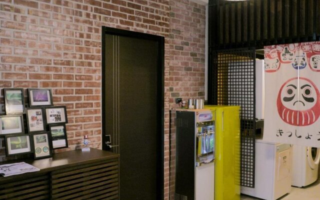 Red House & Old Lane