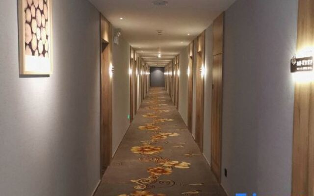 Yahao Selected Hotel (Jinfeng Branch)
