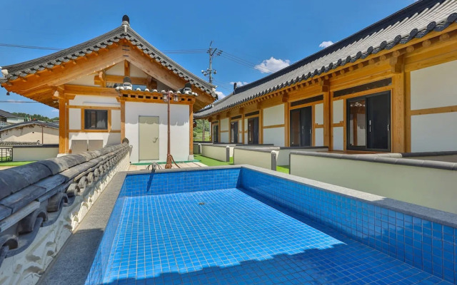 Hanok Cheonwon Village