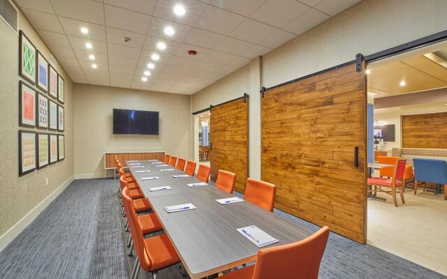 Holiday Inn Express & Suites Hermiston Downtown by IHG