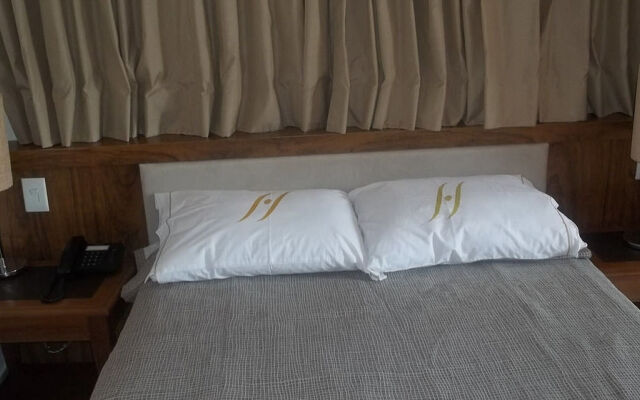 Harmonya Hotel