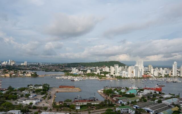 Classy 1 Bedroom Pool & Gym near Downtown