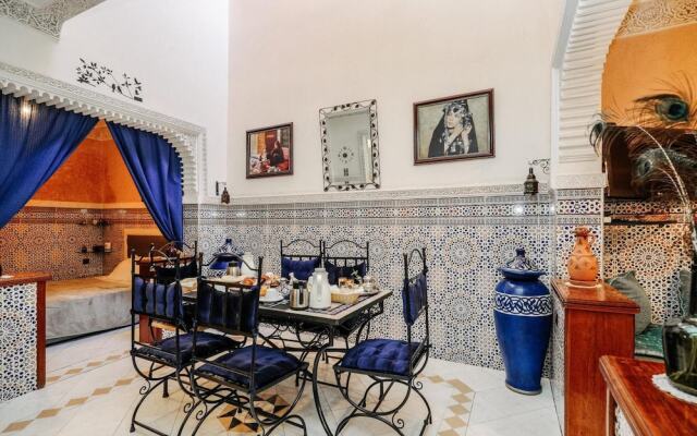 Riad For S