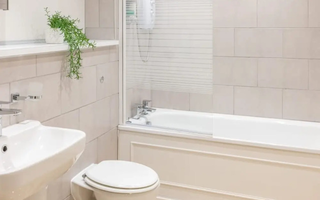 Host Stay Manchester Apartment