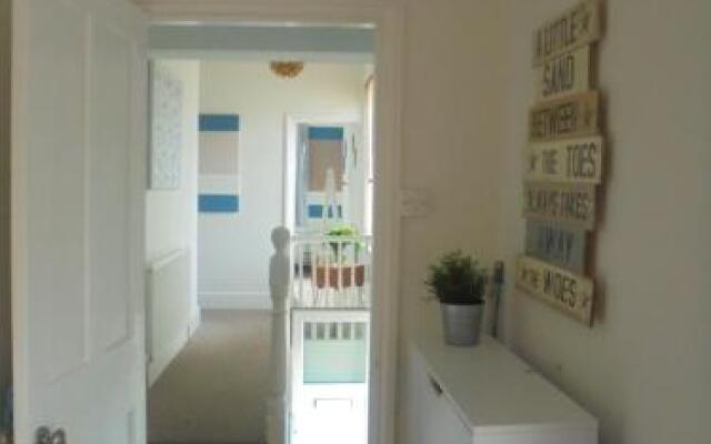 11B Beachside