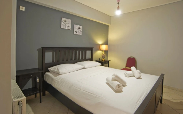 Seaside Apartment in Piraeus