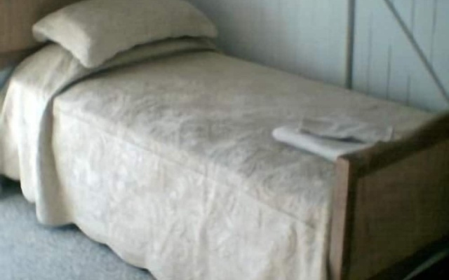 Staple House Bed and Breakfast – Guest Rooms – Woolooga