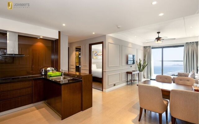 Johnny's Luxury Apartments