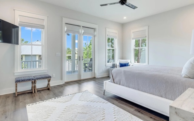 Honeybee by Southern Vacation Rentals