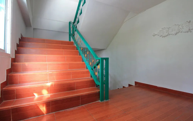 OYO 410 Diamond Boutique Hostel