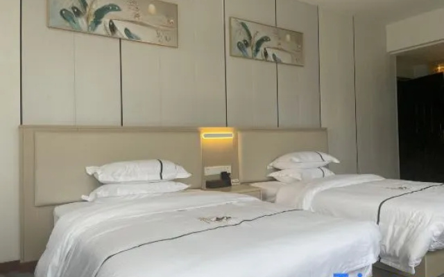 Xingyue Hotel (Chongqing Yuelai Exhibition Center)