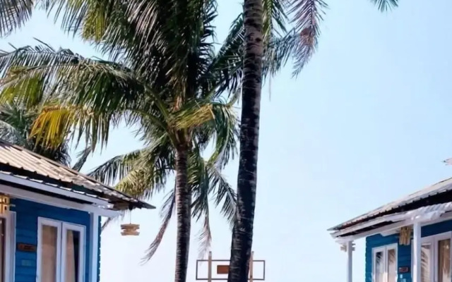 Sun & Sand Twin Beach