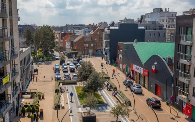 South-facing Apartment for 4 Guests