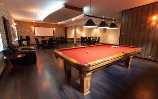 Gościniec pod Strzechą