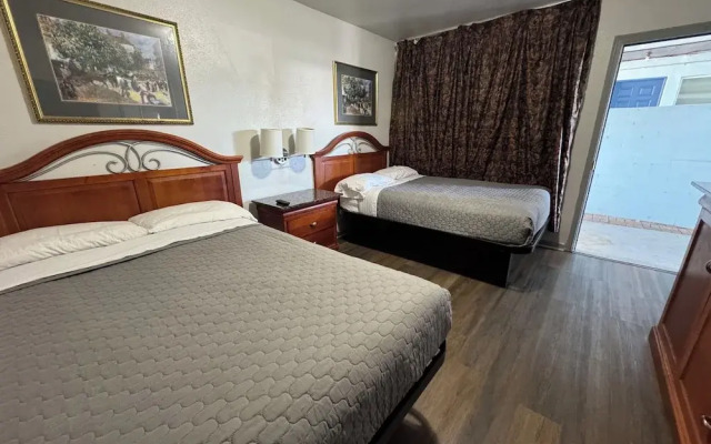 Royal Inn