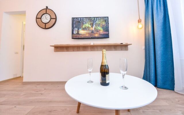 Marina Apartment - Cismigiu Gardens