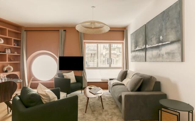 NEW - Modern 2 Bedrooms in Louvre/palais-royal