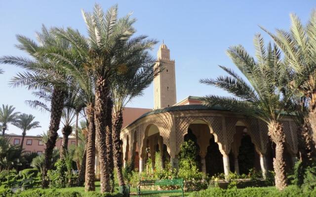 Riad Les Portes De La Medina