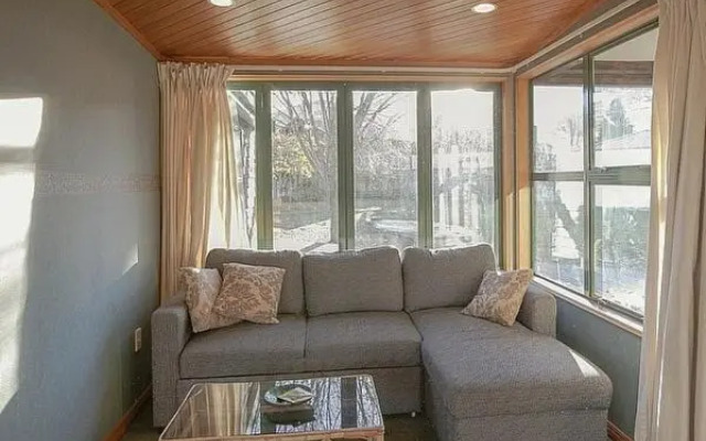 Tranquil Tipperary - Arrowtown Holiday Home