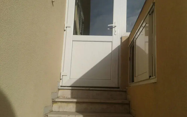 Anna Guesthouse
