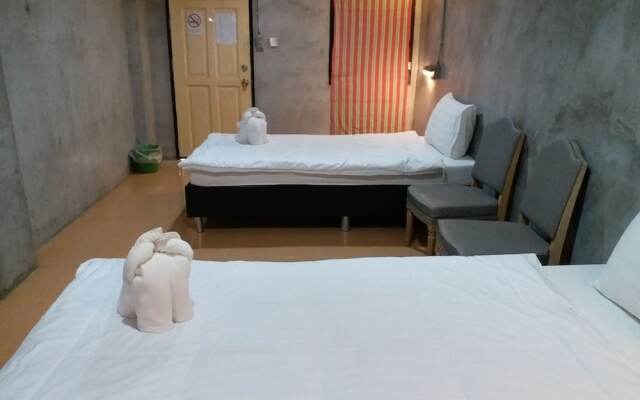 Chang Hostel Suvarnabhumi