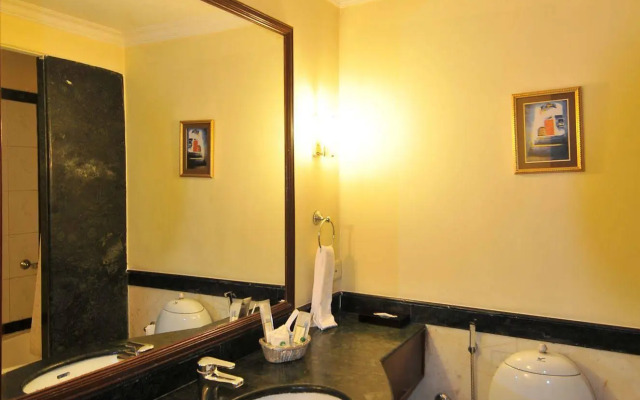Qutub Residency