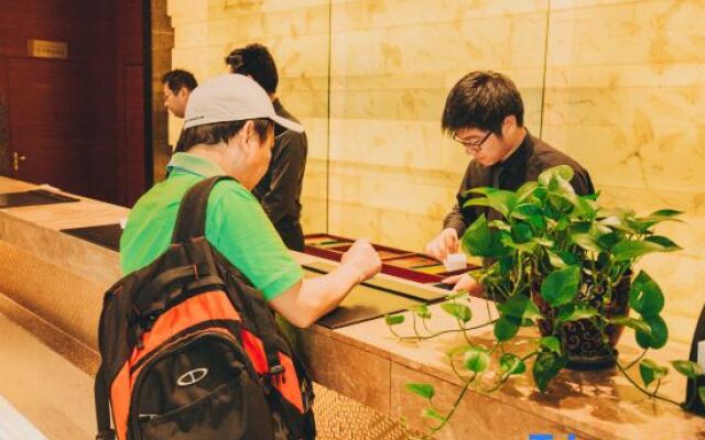 Yucheng Hotel