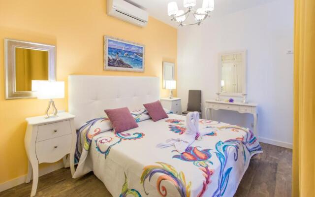 Villa Bella Lucia 3. Piscina Climatizada, WiFi, BBQ.