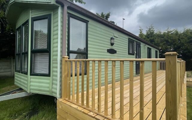 The Winchester Chalet by Sasco