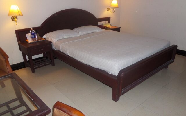 Hotel Elegance, Angamaly