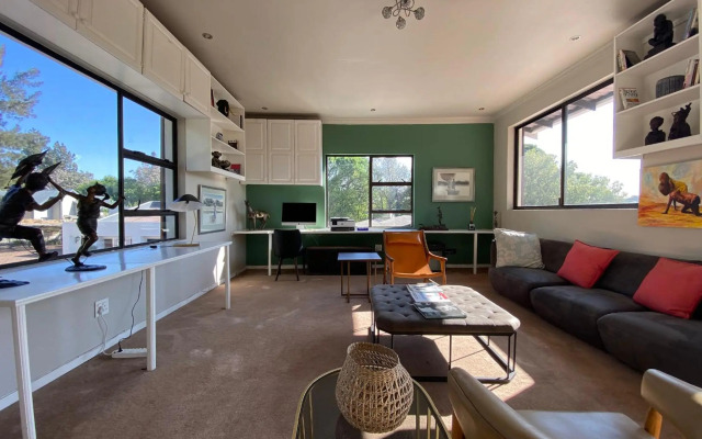 The Ridgeback, 4 Bedroom House Bryanston