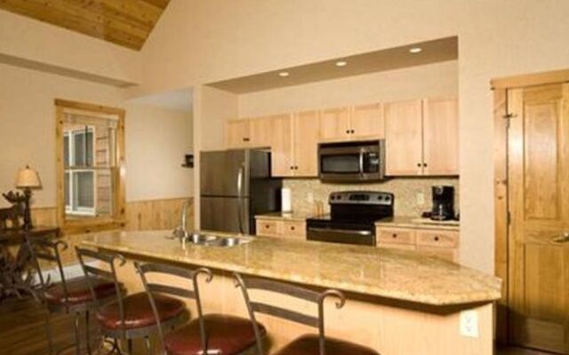 Buffalo Lodge by Summit County Mountain Retreats
