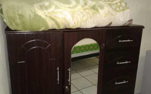 Kazungula Guest House