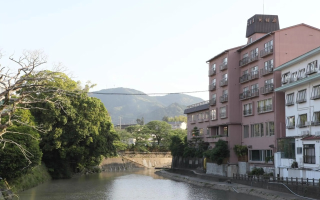 Ryokan Oomuraya