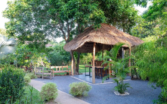 Tropical Season Villa Resort