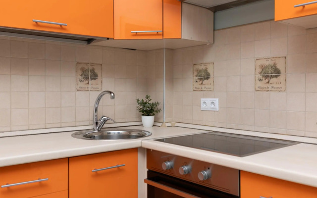 9 ночей на улице Карла Либкнехта 112