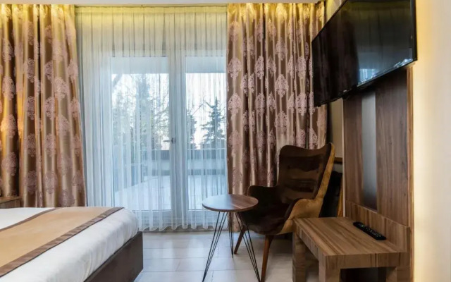 Royal Capital Hotel