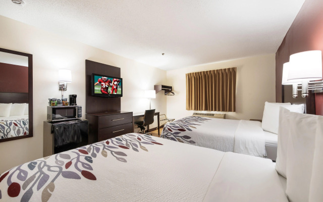 Red Roof Inn Auburn